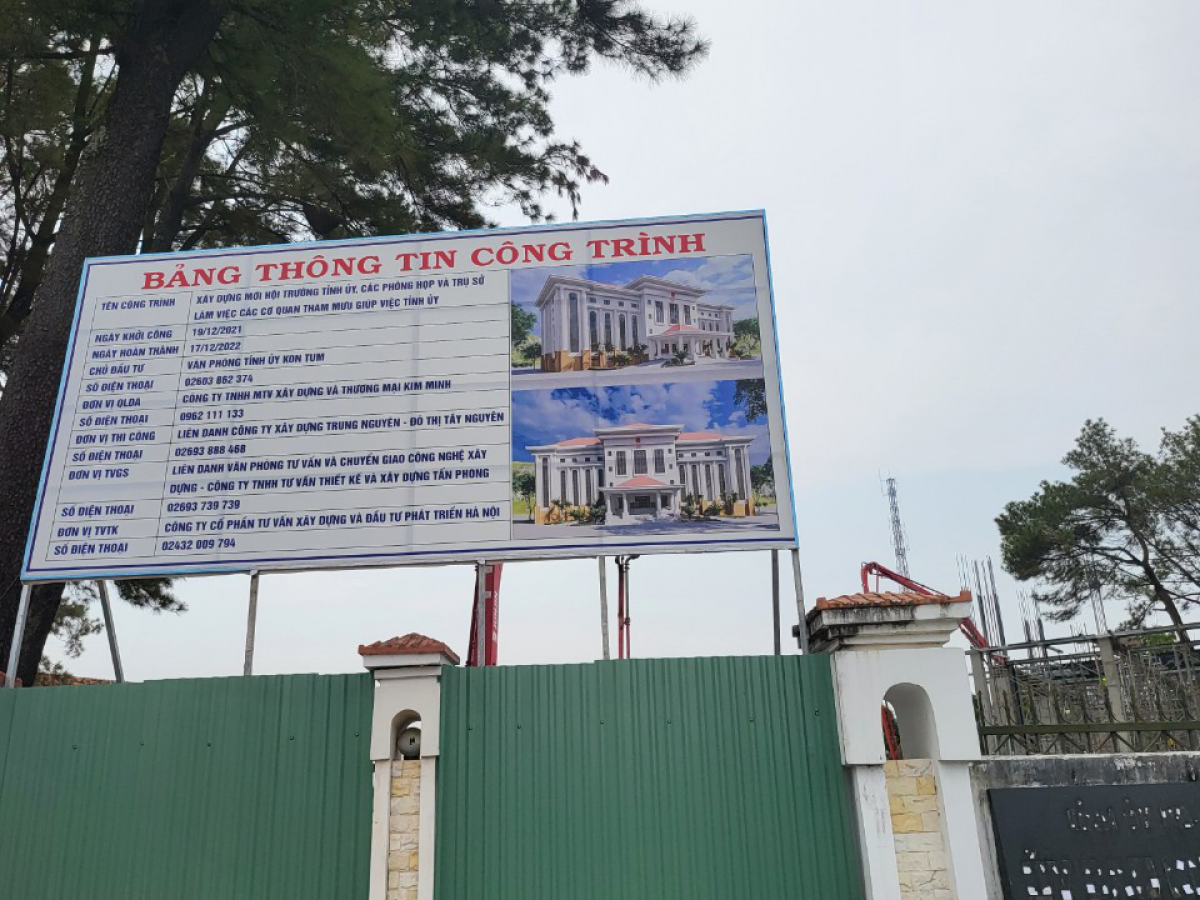 Nhà Làm việc và Hội Trường tỉnh ủy Kon Tum